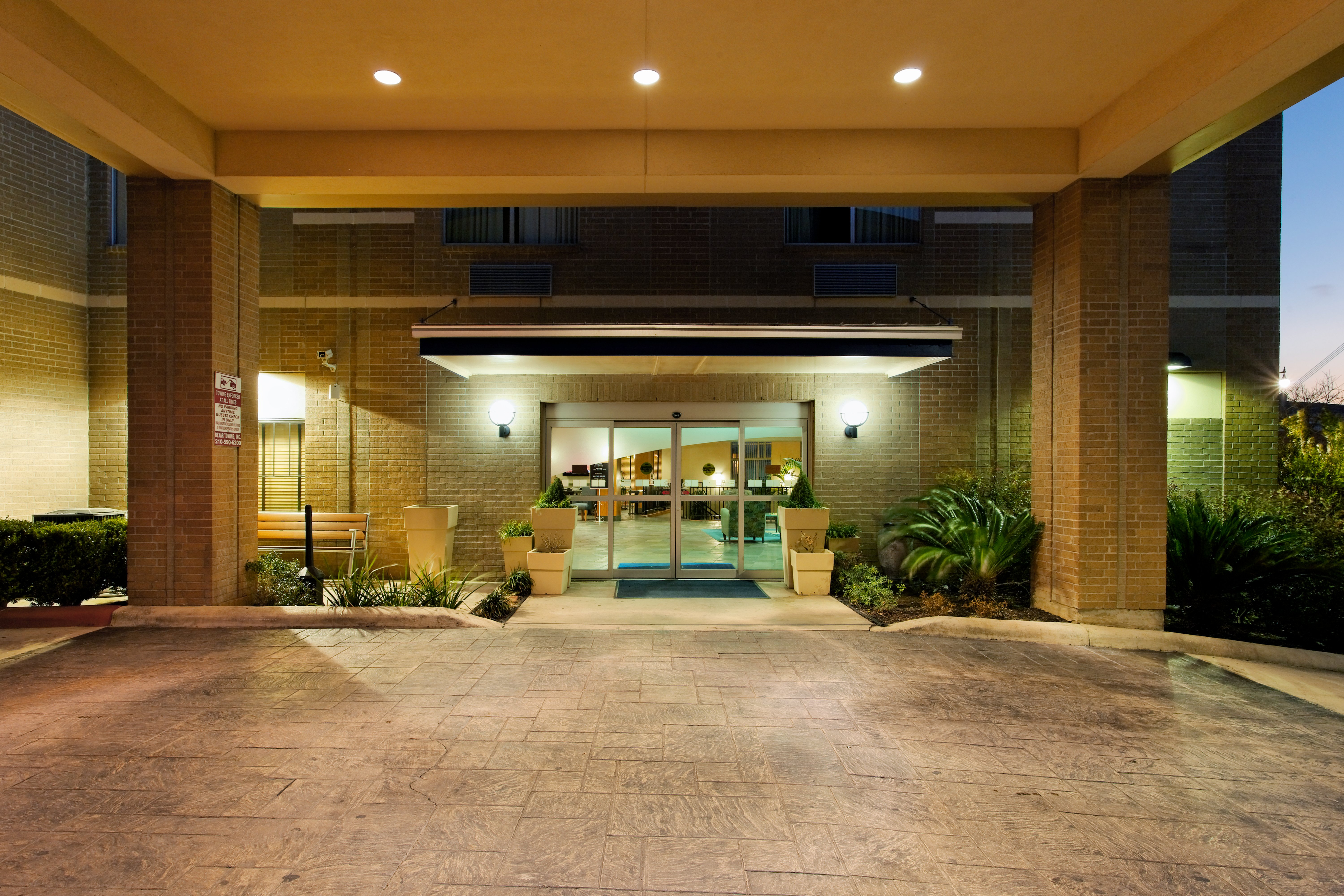 holiday inn express san antonio rivercenter area by ihg
