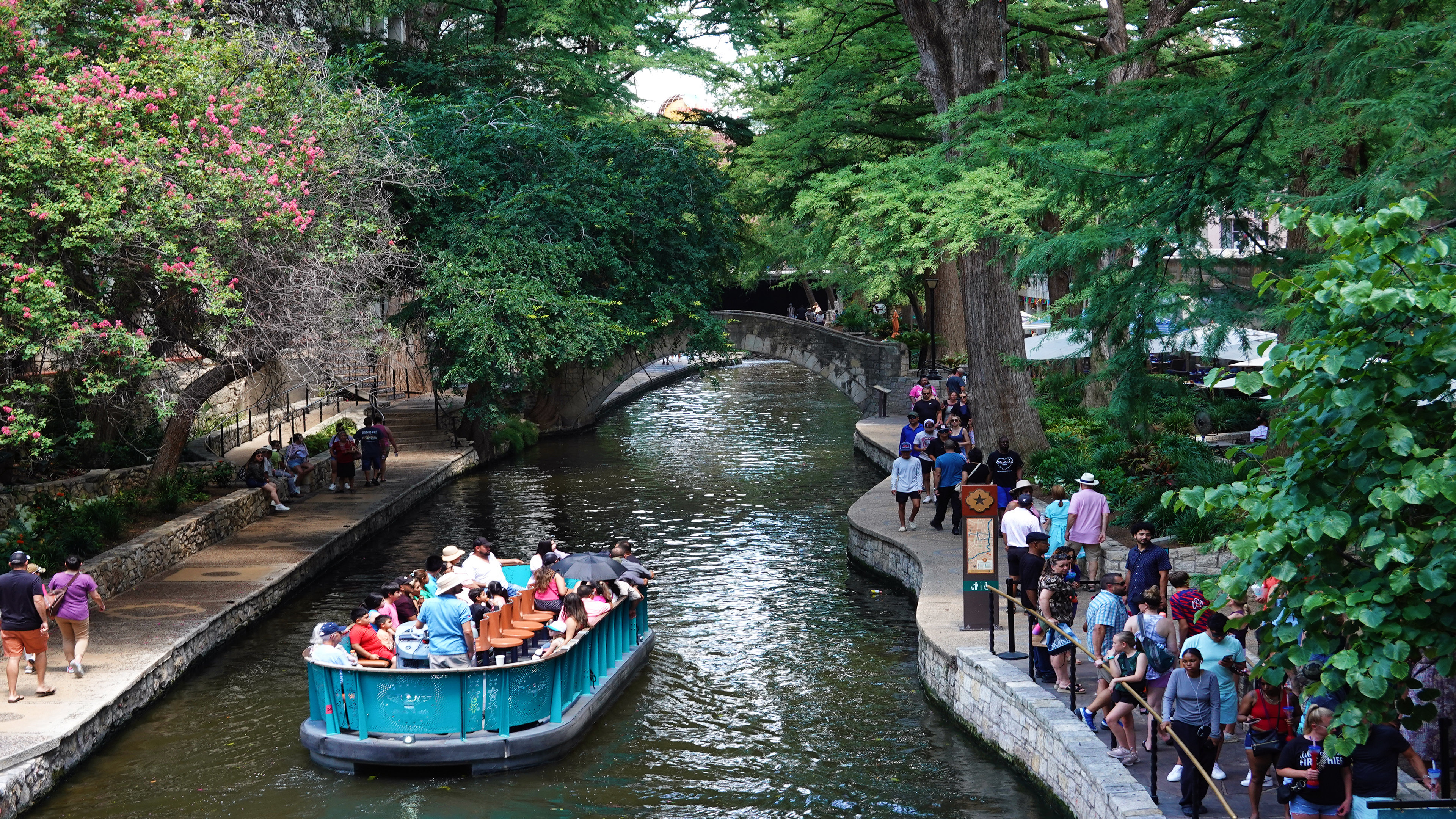 holiday inn express san antonio rivercenter area by ihg