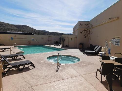 Hualapai Lodge,Peach Springs>>Flagstaff,3 star