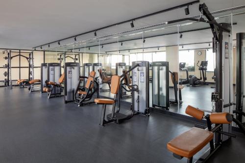 staybridge suites dubai financial centre an ihg hotel