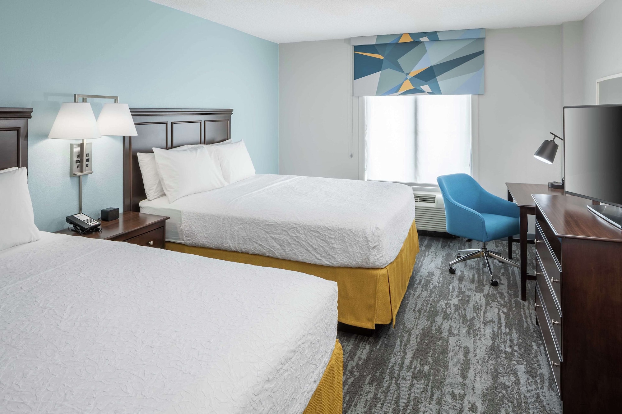 hampton inn and suites by hilton miami doral dolphin mall