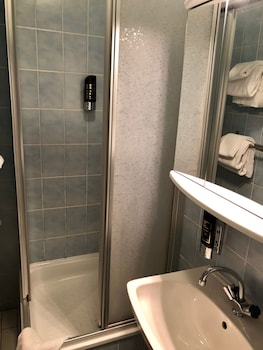 hotel pension baron am schottentor