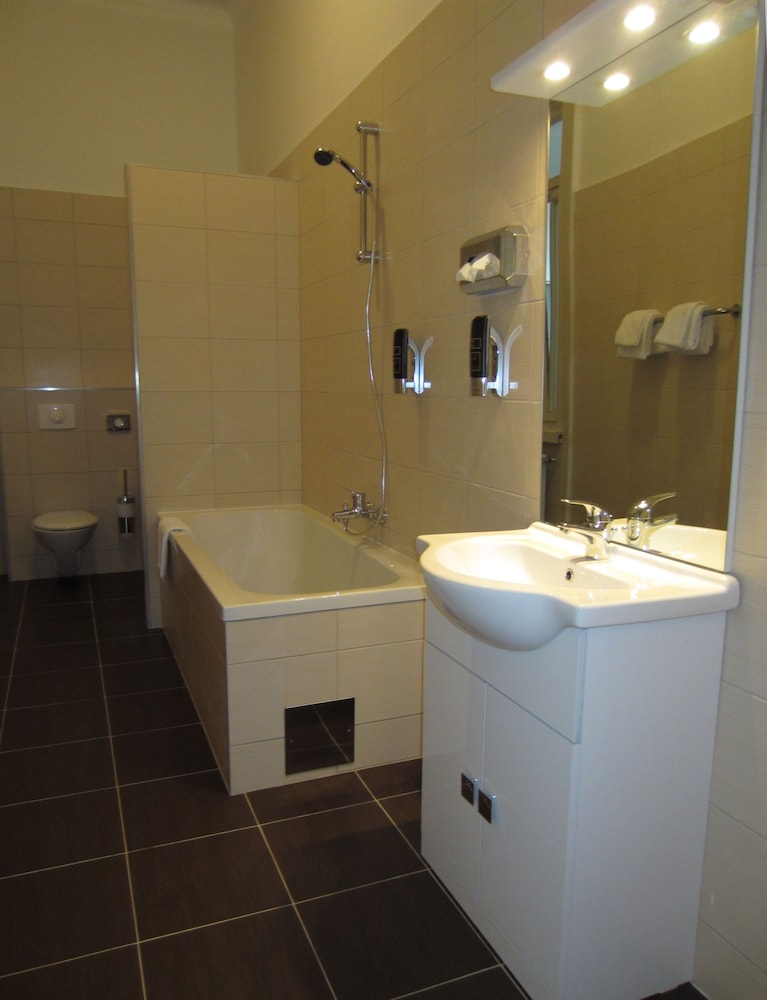 hotel pension baron am schottentor