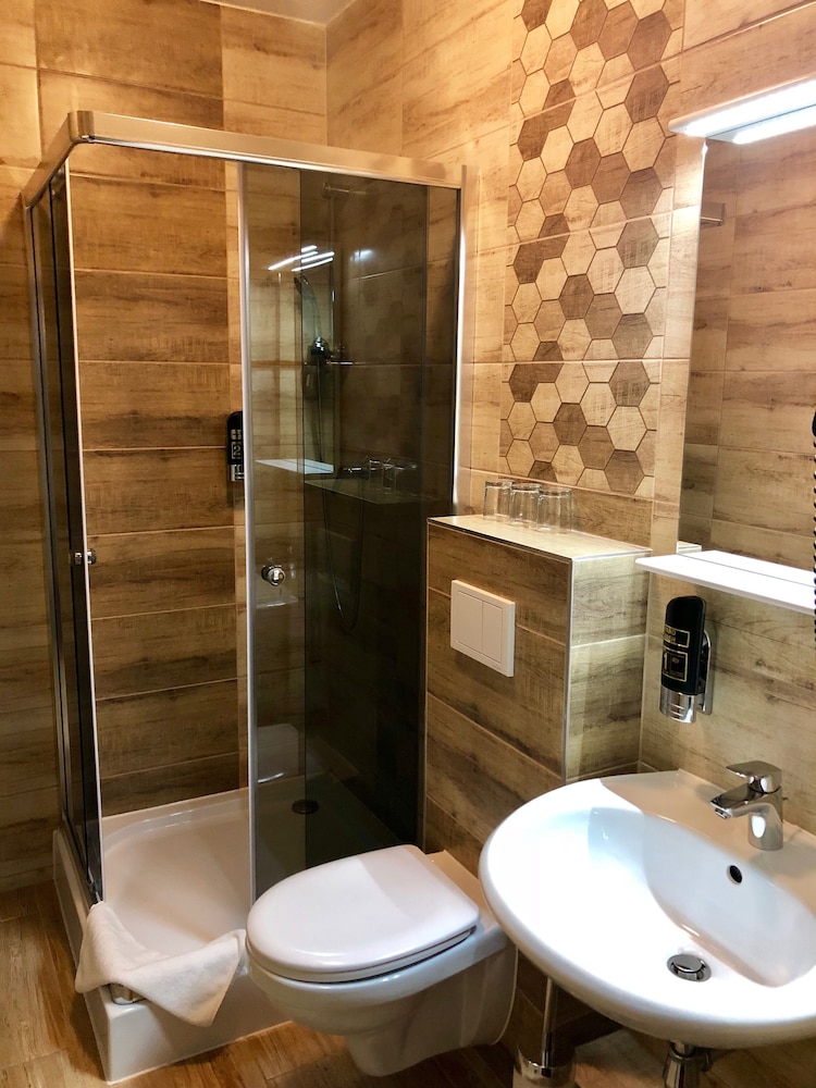 hotel pension baron am schottentor