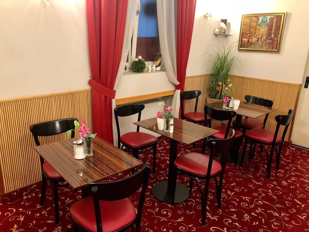 hotel pension baron am schottentor