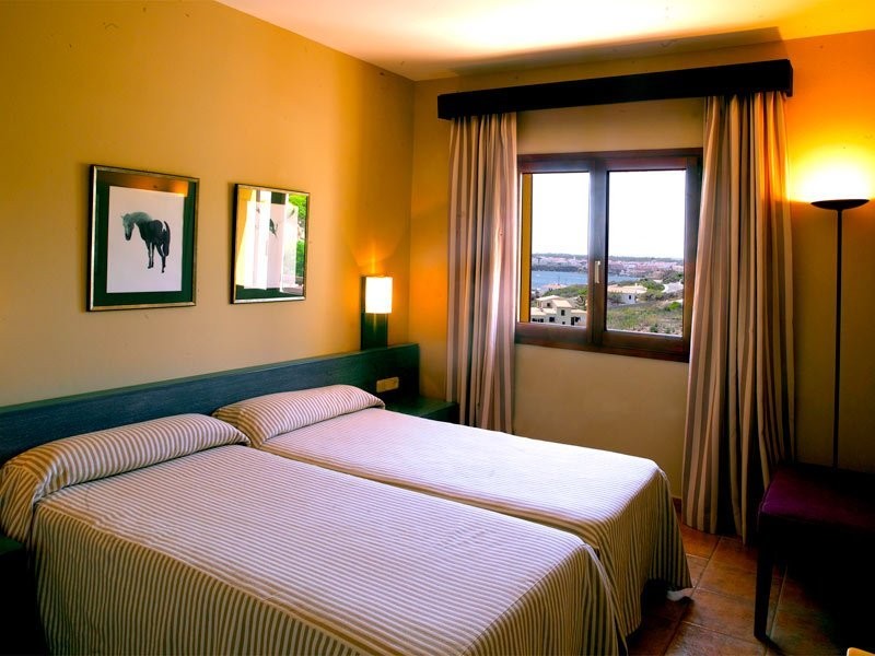 calallonga hotel menorca