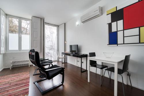 olala fine arts studios