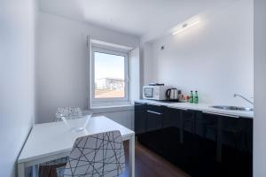 olala fine arts studios