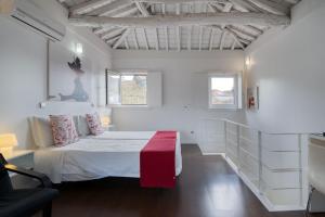 olala fine arts studios