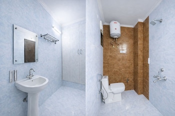 Roomshala Sun Residency - Nizamuddin,,2 star