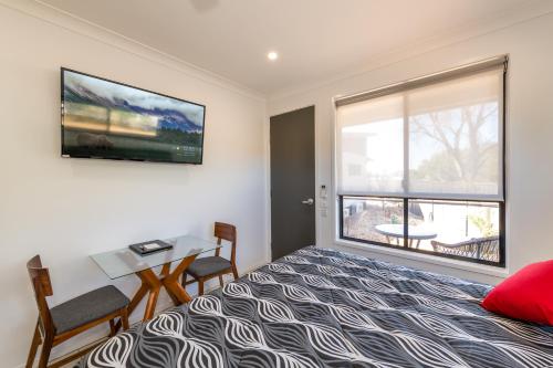 athena studio units