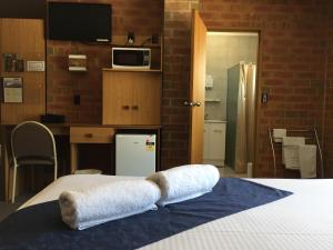 Pooraka Motor Inn,Ingle Farm>>Adelaide,3 star