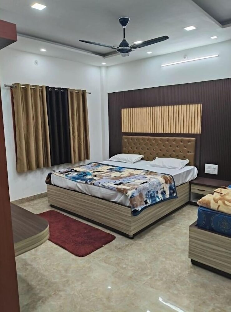 raj villa