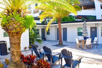 Devon Shores,Clearwater>>Belleair Beach,3 star