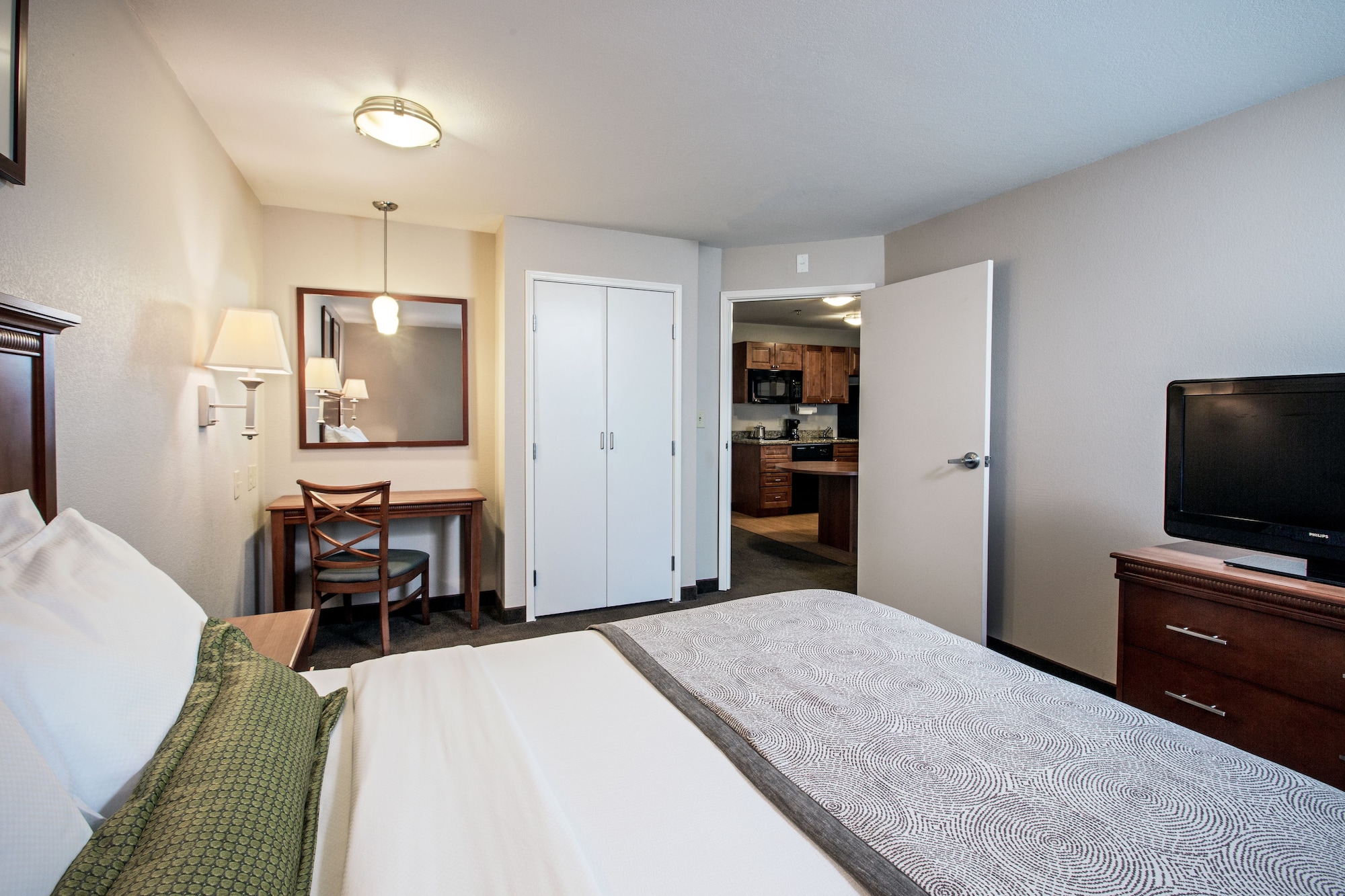 candlewood suites perrysburg by ihg