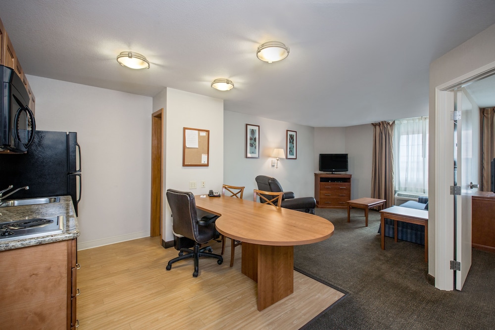 candlewood suites perrysburg by ihg