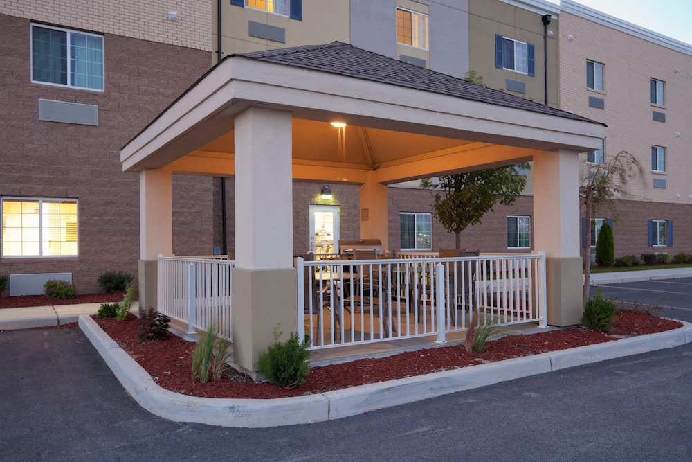 candlewood suites perrysburg by ihg
