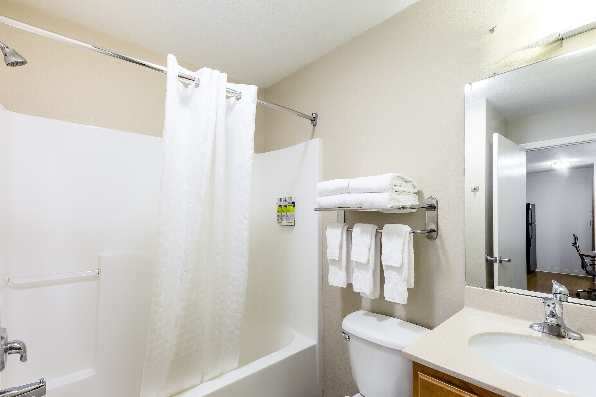 candlewood suites savannah airport by ihg