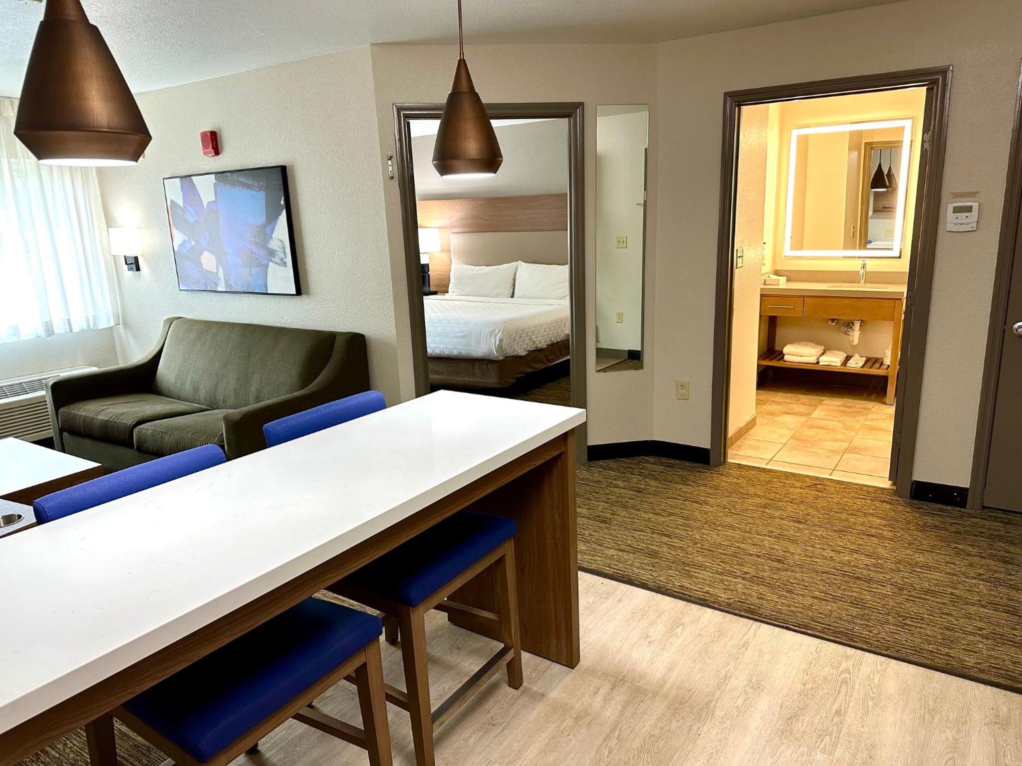 candlewood suites savannah airport by ihg