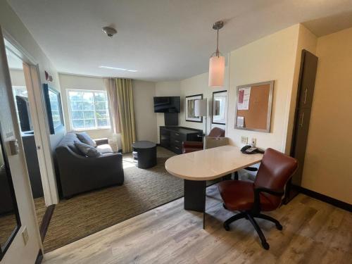 candlewood suites secaucus meadowlands by ihg