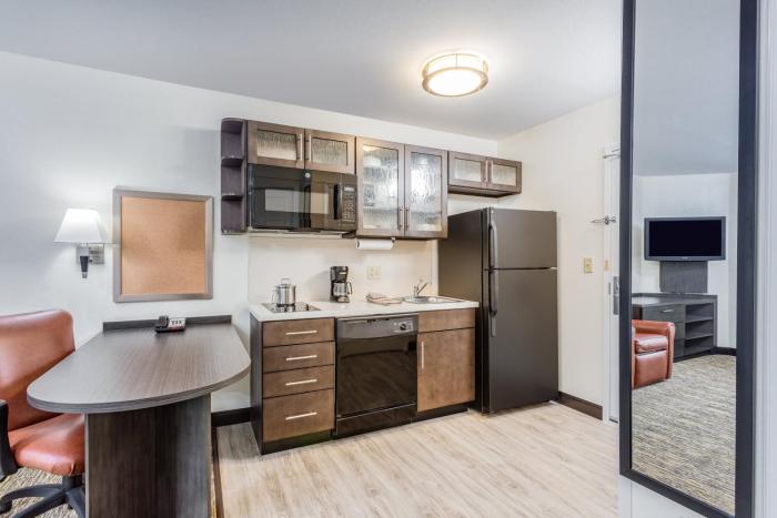 candlewood suites secaucus meadowlands by ihg