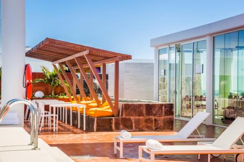 fiesta inn loft ciudad del carmen