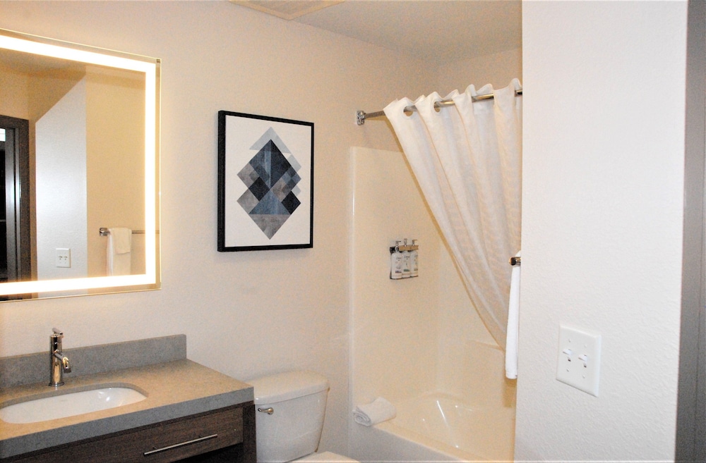 candlewood suites tallahassee by ihg