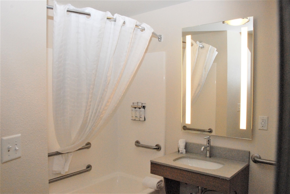 candlewood suites tallahassee by ihg