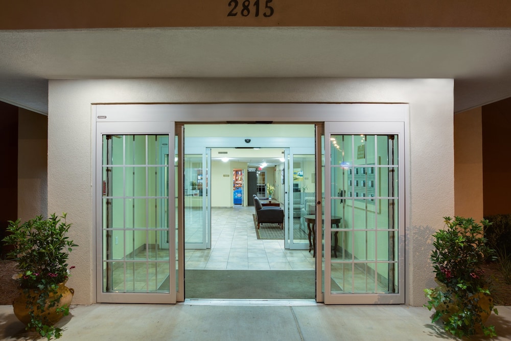 candlewood suites tallahassee by ihg
