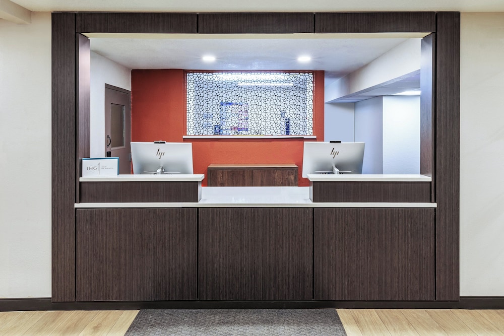 candlewood suites topeka west by ihg
