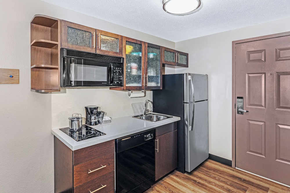 candlewood suites topeka west by ihg