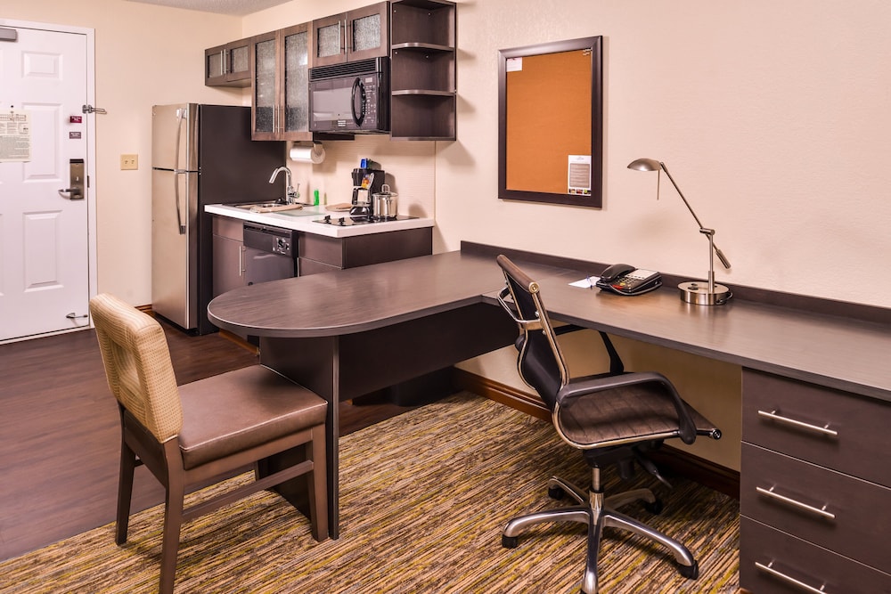 candlewood suites topeka west by ihg