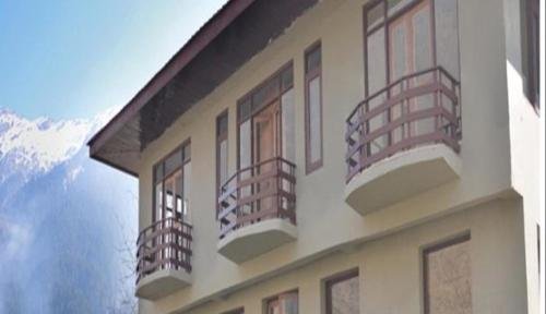 Villa Himalaya,Jammu And Kashmir>>Gund,3 star