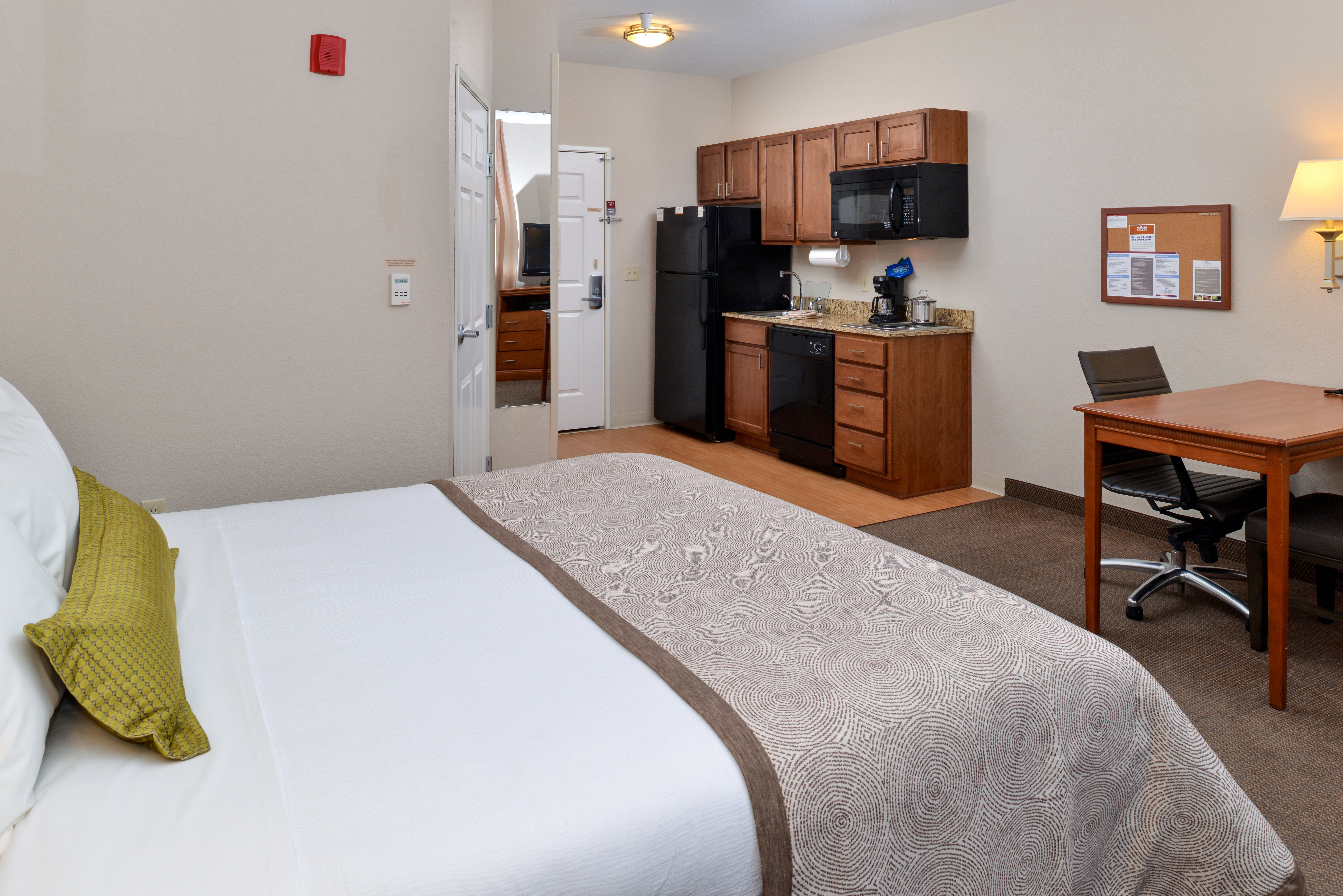 candlewood suites turlock by ihg
