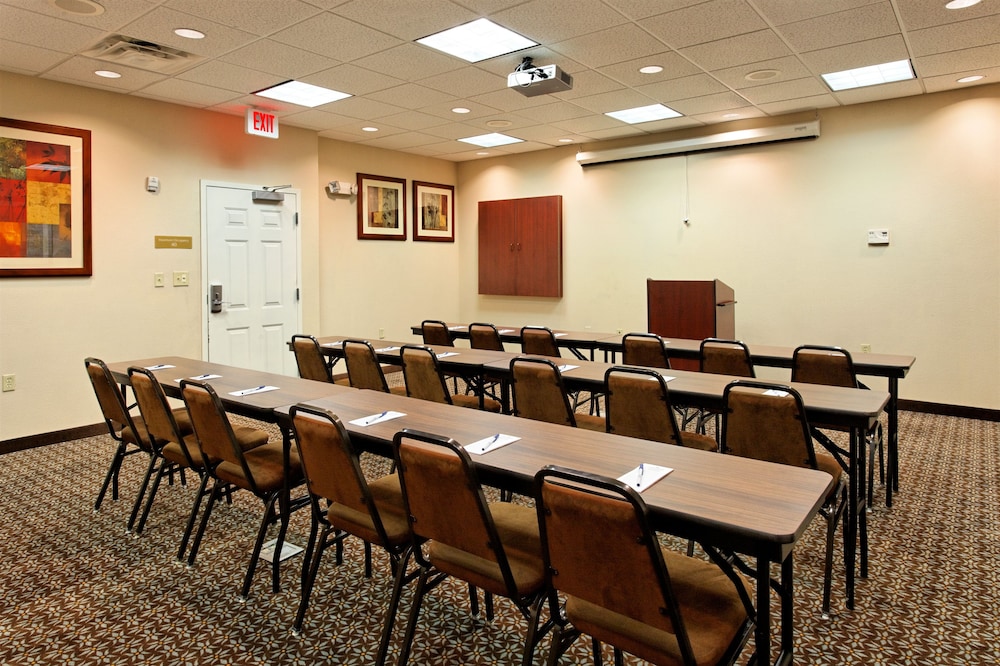 candlewood suites tuscaloosa by ihg