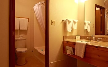 yellowstone village inn and suites