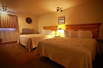 yellowstone village inn and suites