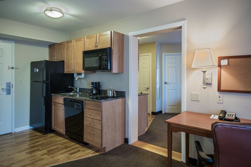 candlewood suites windsor locks bradley arpt by ihg