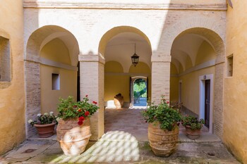 borgo colognola dimora storica