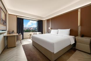 qinghui garden orange crystal hotel