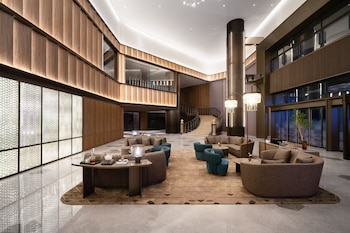 qinghui garden orange crystal hotel