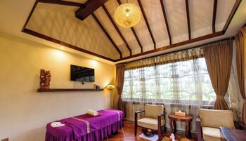 Qinghui Garden Orange Crystal Hotel,,3 star