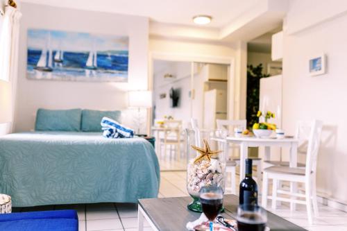 beachside gardens apartments by lowkl