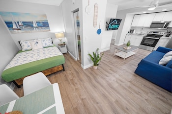 beachside gardens apartments by lowkl