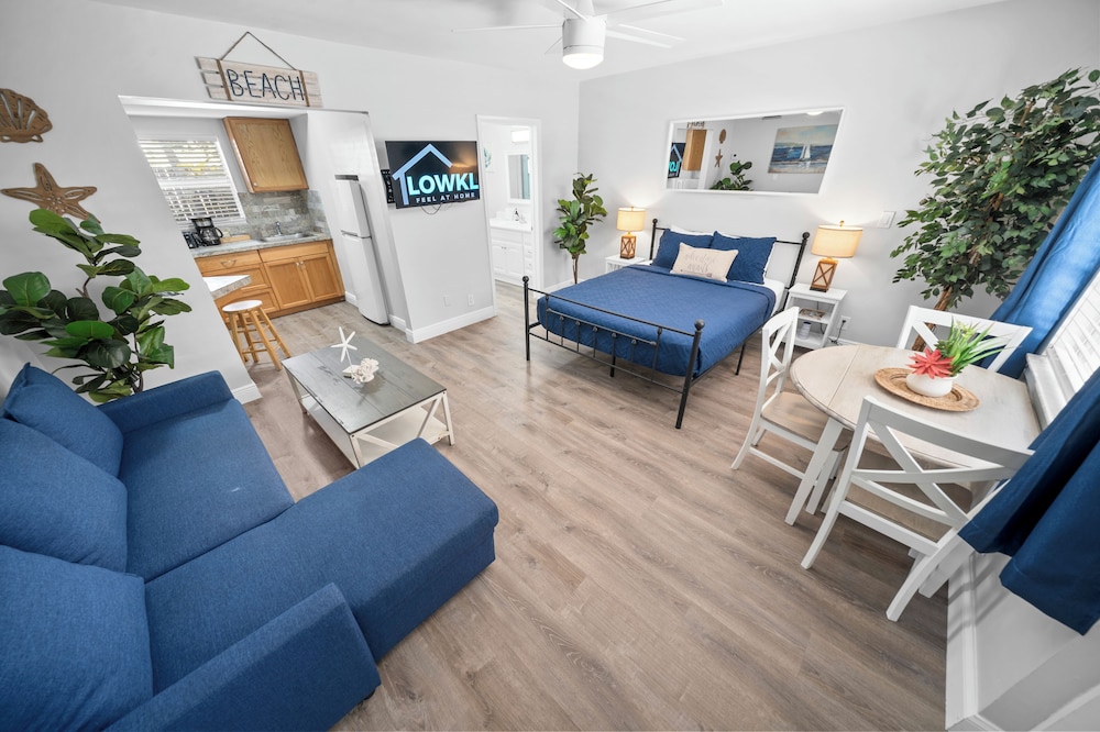 beachside gardens apartments by lowkl