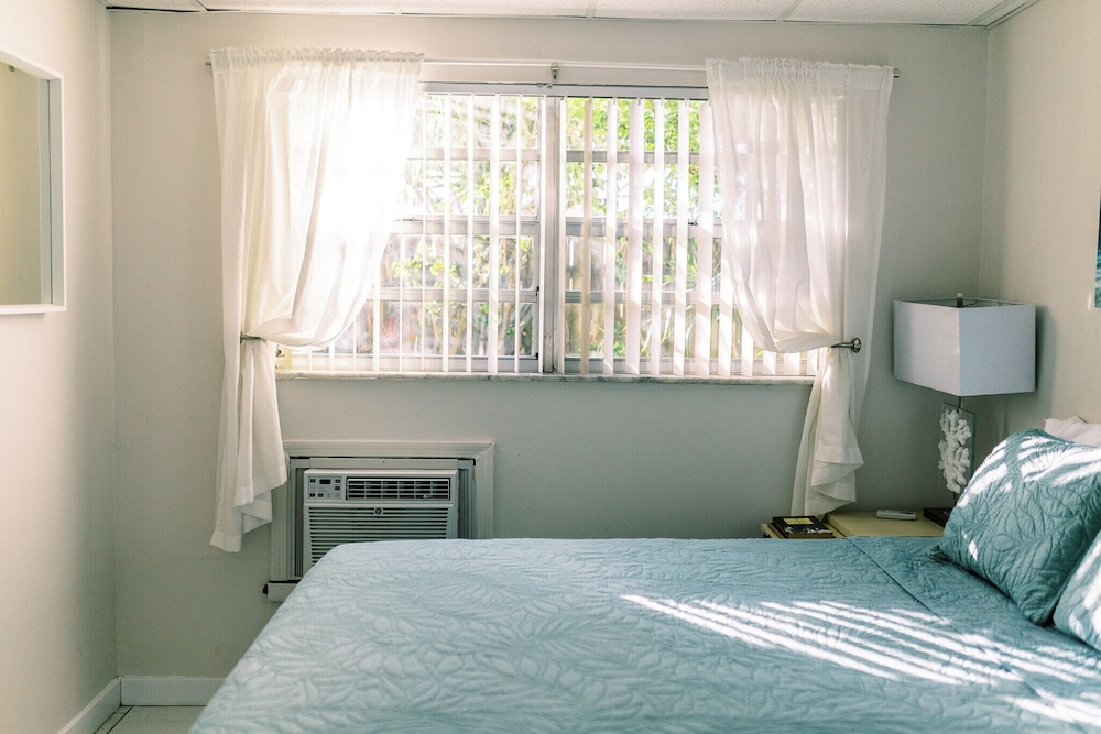 beachside gardens apartments by lowkl