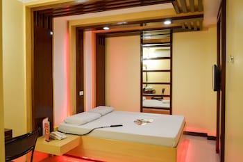 hotel sogo wood street pasay