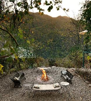 neemranas glasshouse on the ganges