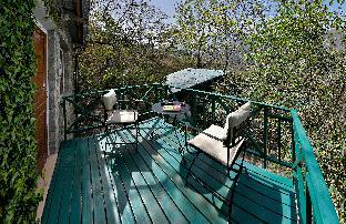neemranas glasshouse on the ganges