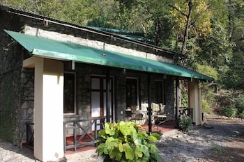 neemranas glasshouse on the ganges